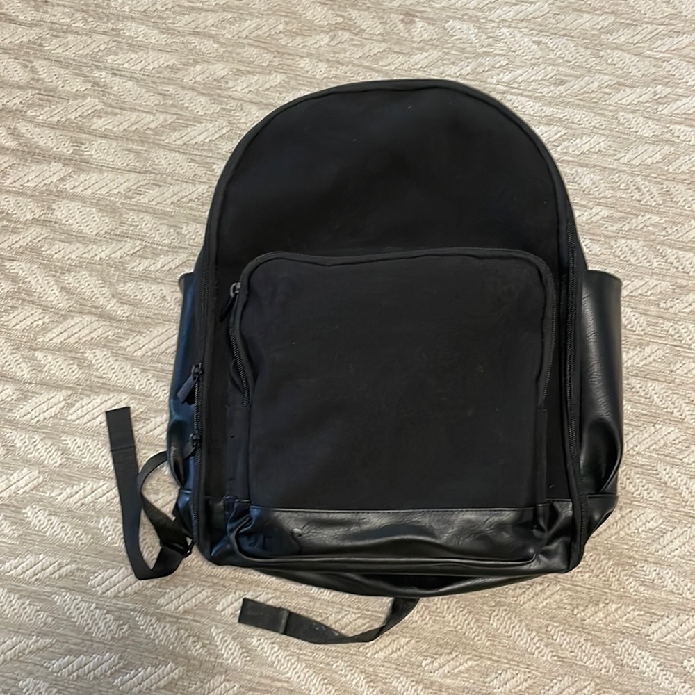 Béis The Backpack